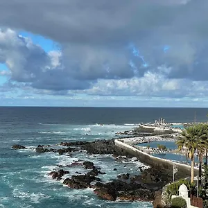 La Hoya 29 , Puerto de la Cruz (Tenerife) Spanje